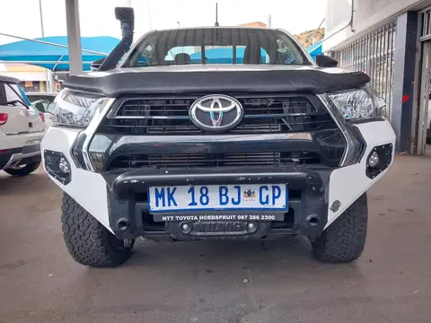 Toyota Hilux Single Cab GD-6 RB SR 2.4
