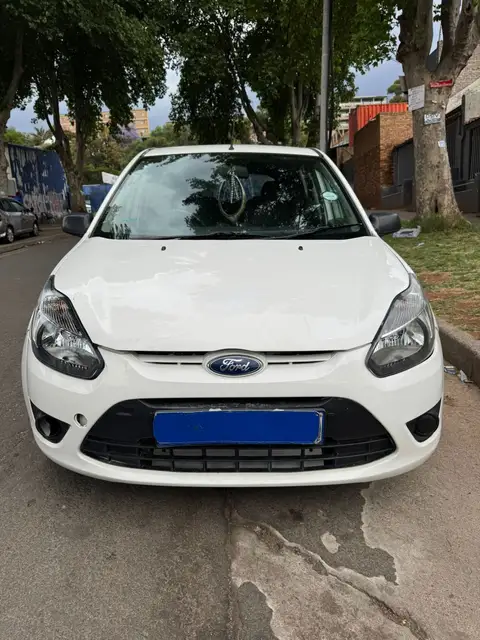 Ford Figo Trendline 