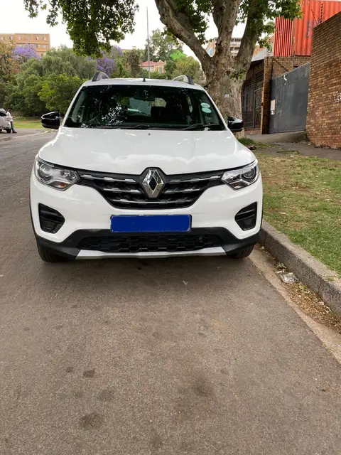 Renault Triber Energy 