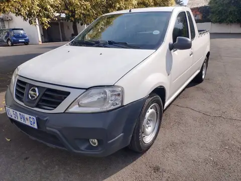Nissan NP200 1.6i