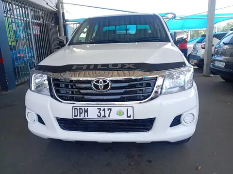 Toyota Hilux Double Cab VVTi RB