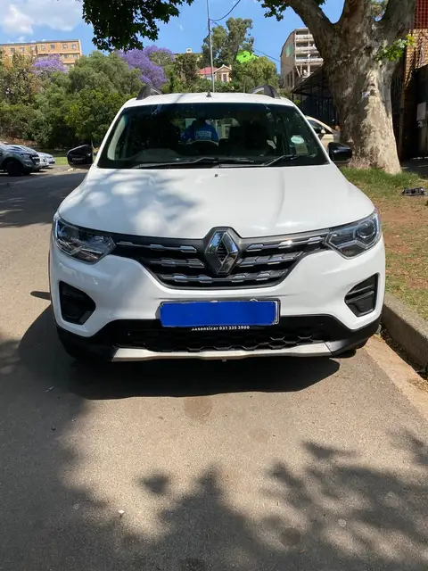 Renault Triber Energy 