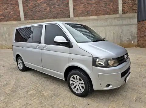 Volkswagen Caravelle Kombi T6