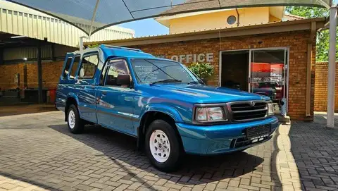 Mazda B3000 LWB Single-Cab