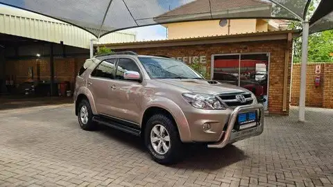 Toyota Fortuner 3.0 D-4D Raised Body