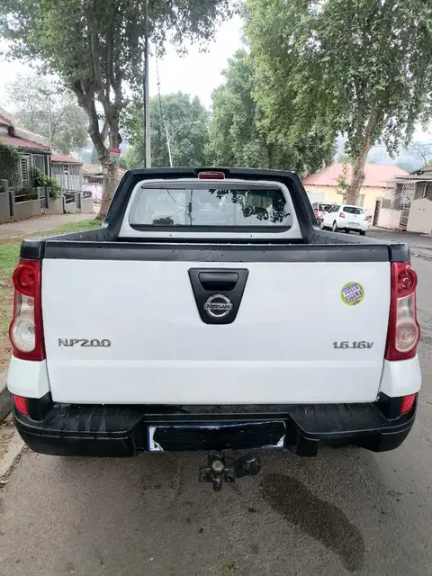 Nissan NP200 16V