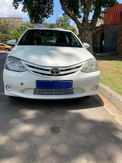 Toyota Etios SX 