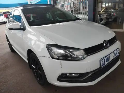 Volkswagen Polo Tsi
