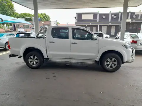 Toyota Hilux Double Cab VVTi RB 4.0 v6