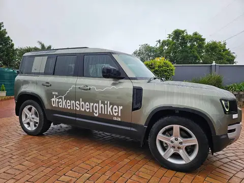 Land Rover Defender 110 D250 SE