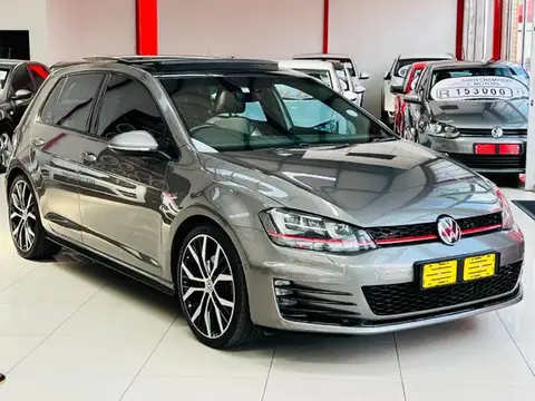 Volkswagen Golf VII GTI 2.0 TSI