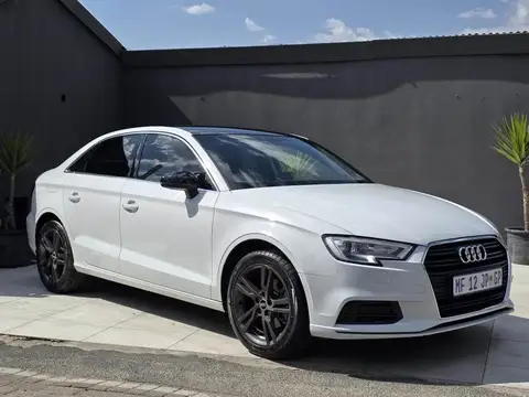 Audi A3 1.0 TFSi S-tronic