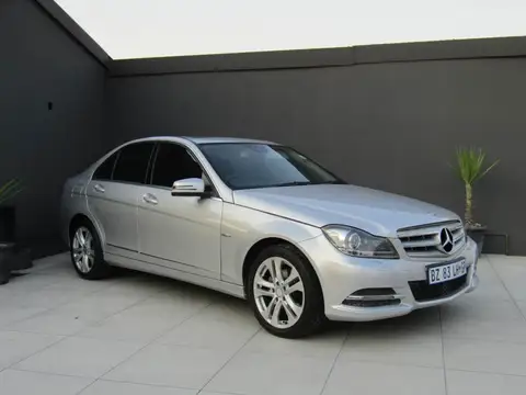 Mercedes Benz C-Class C180 CGi Blue Efficiency Avantgarde