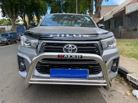 Toyota Hilux Double Cab Dakar 2.8 GD-6 4x2 Automatic 