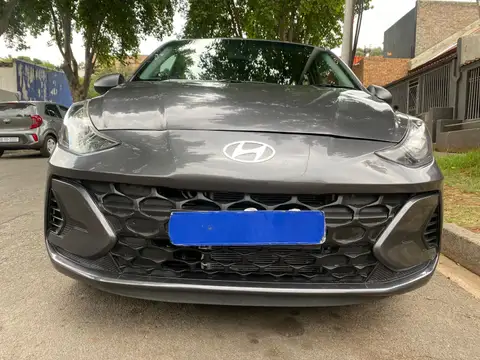 Hyundai Grand i10 1.0 Fluid Automatic 