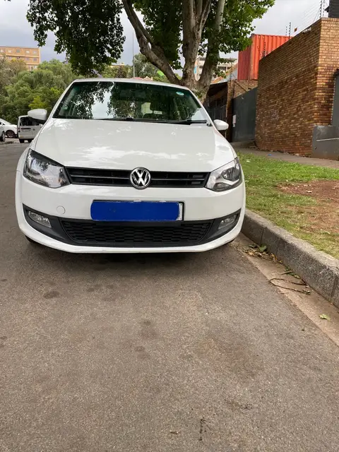 Volkswagen Polo 1.4 Comfortline Automatic DSG