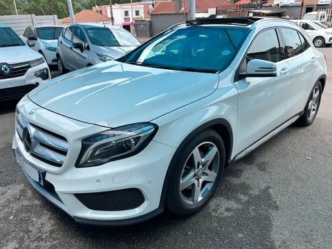 Mercedes Benz GLA-Class GLA 220