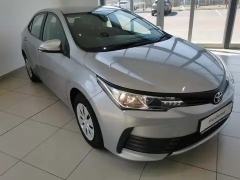 Toyota Corolla 1.8 Quest