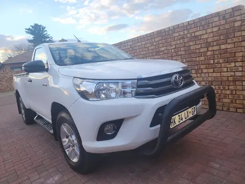Toyota Hilux 2.4 GD-6 RB SRX Single Cab