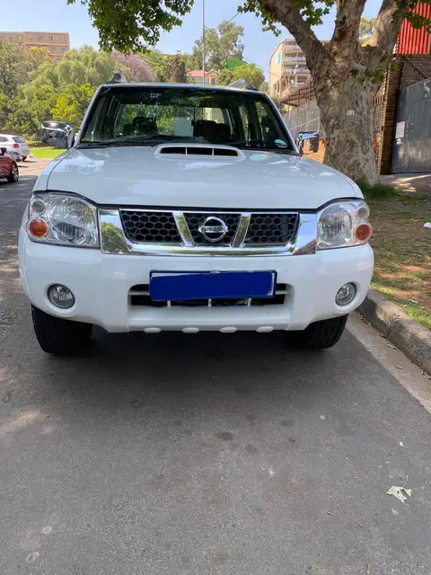 Nissan NP300 Hardbody 2.5 4x4