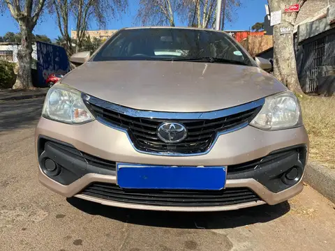 Toyota Etios 1 5 SX Sedan 