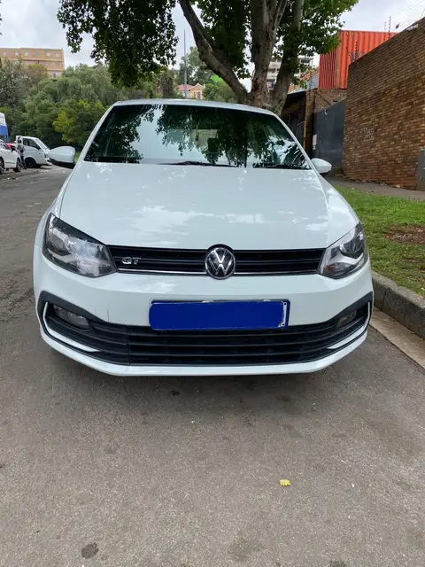 Volkswagen Polo Vivo 1.4 GT with leather seats 