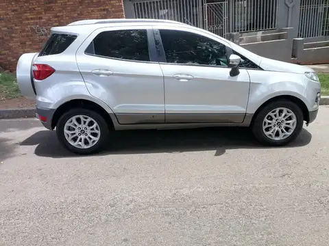 Ford EcoSport Titinum