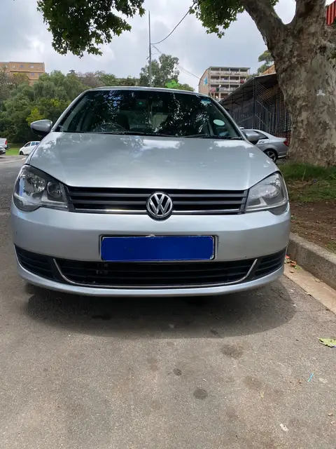 Volkswagen Polo Vivo 1.4 Sedan Automatic 