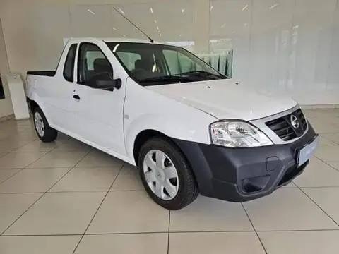 Nissan NP200 1.6I (Aircon) Safety Pack