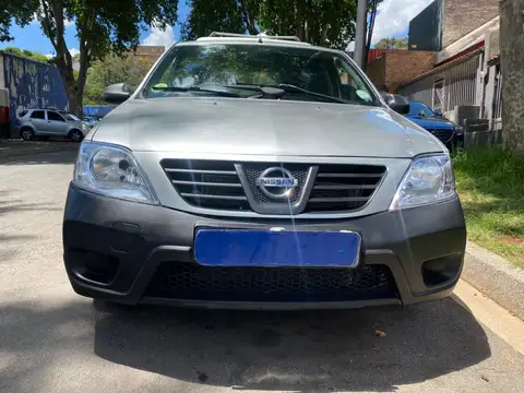 Nissan NP200 1.6i with Ca