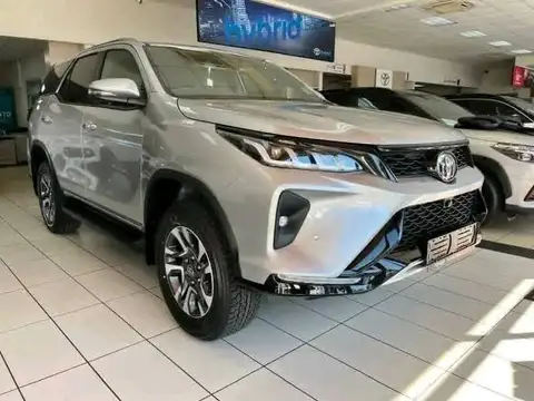 Toyota Fortuner 2.8GD -6 4x4 VX