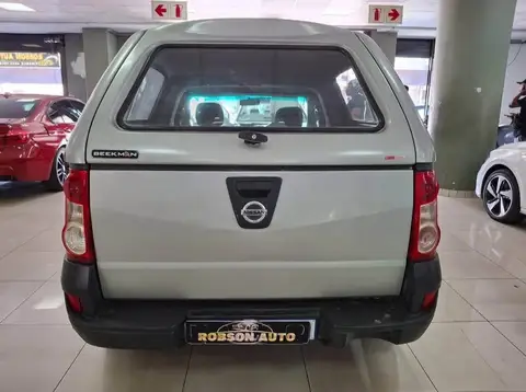Nissan NP200
