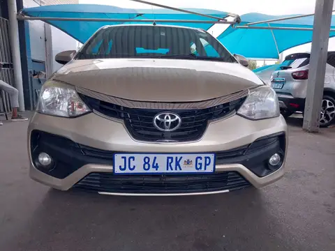 Toyota Etios 1.5 hatchback 