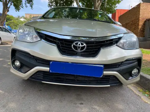 Toyota Etios 1.5 Sprint Hatchback 