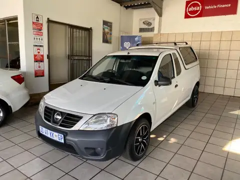 Nissan NP200 1.5dCi Safety Pack