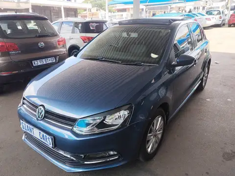 Volkswagen Polo Tsi