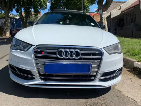 Audi S3 2.0 Tfsi 3 doors sunroof Auto