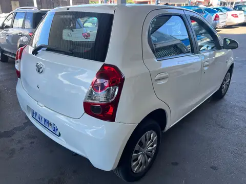 Toyota Etios 1.5hatchback 