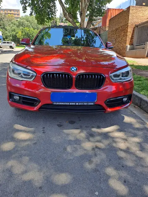 BMW 1 Series 118i F20 with sunroof leather Auto