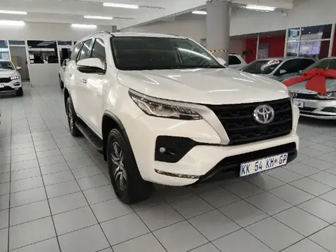 Toyota Fortuner V 2.4 GD-6 Raised Body Auto 