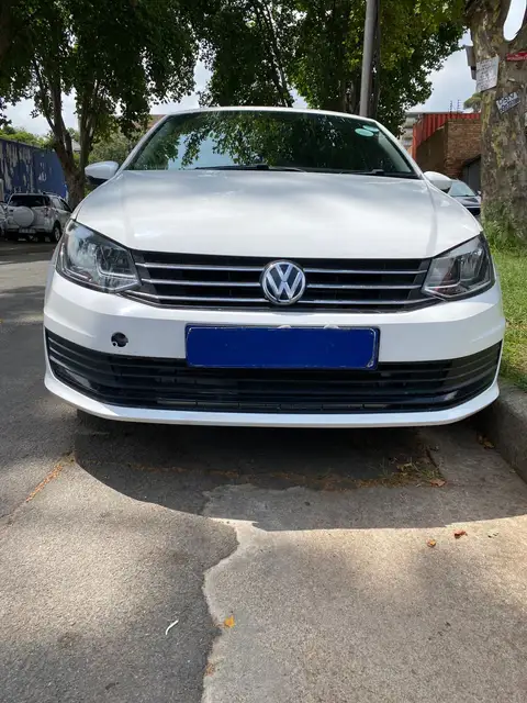 Volkswagen Polo Polo 6 1.4 Comfortline Sedan 
