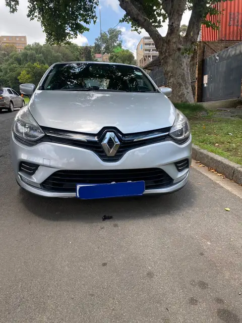 Renault Clio 900T Turbo 