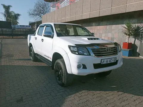 Toyota Hilux 2.5 D-4D SRX 4X4 Double Cab
