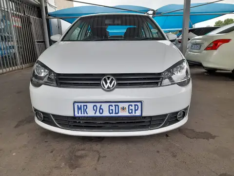 Volkswagen Polo Vivo 1.6 sedan 
