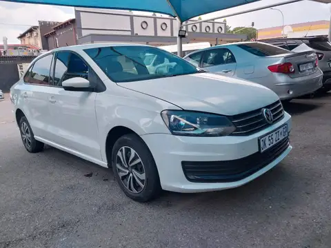 Volkswagen Polo 1.4 sedan