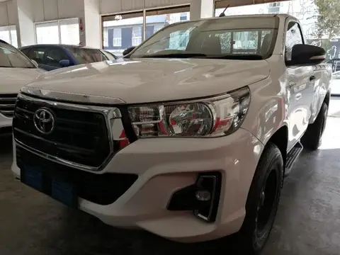 Toyota Hilux 2.4GD-6 SRX