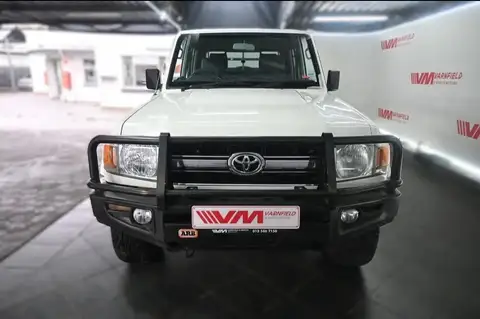 Toyota Land Cruiser 79