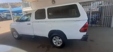 Toyota Hilux 2.4Gd6 SRX