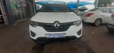 Renault Triber Prestige 