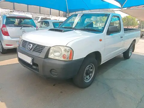 Nissan NP300